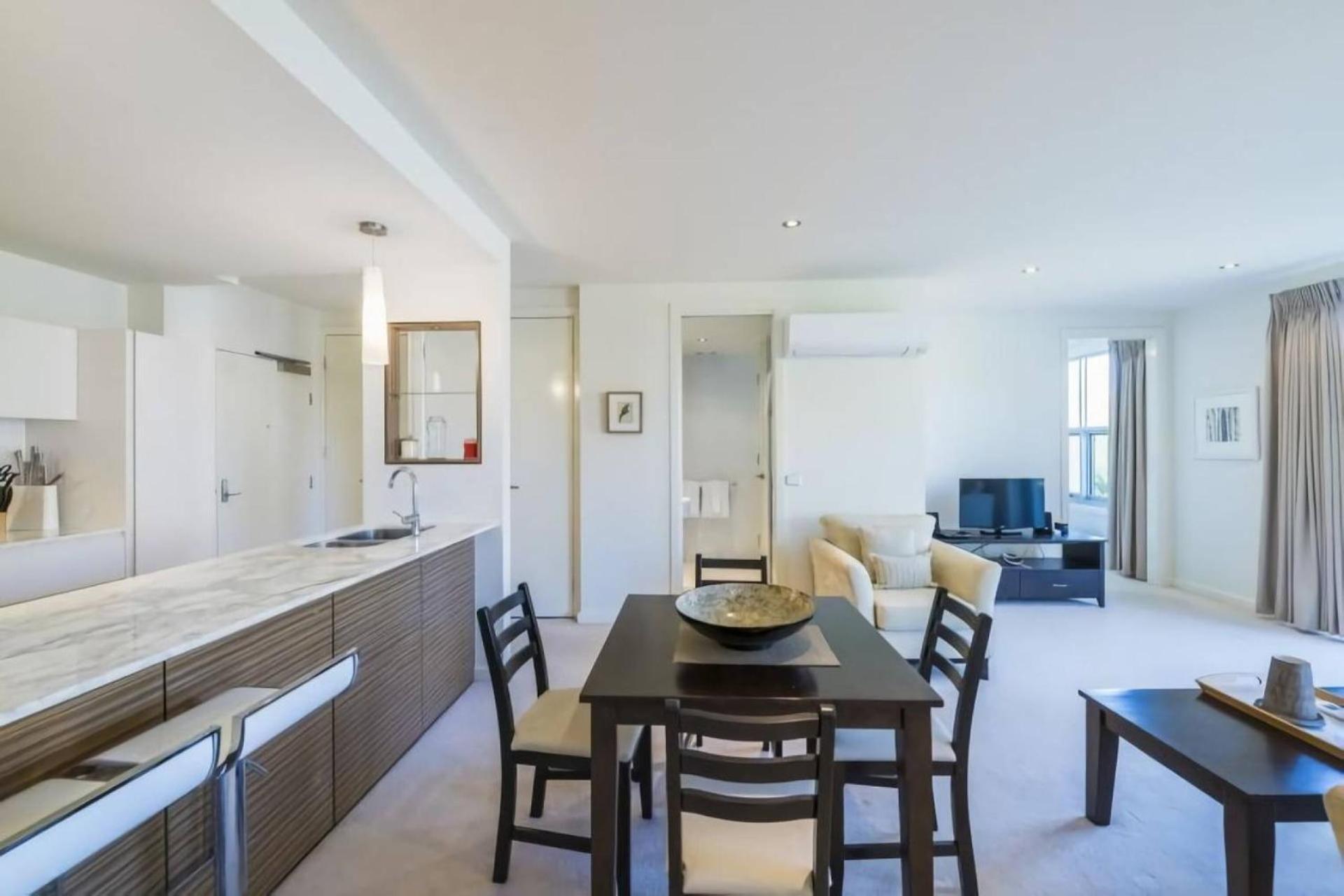 קנברה Trieste - Kingston Apartment מראה חיצוני תמונה