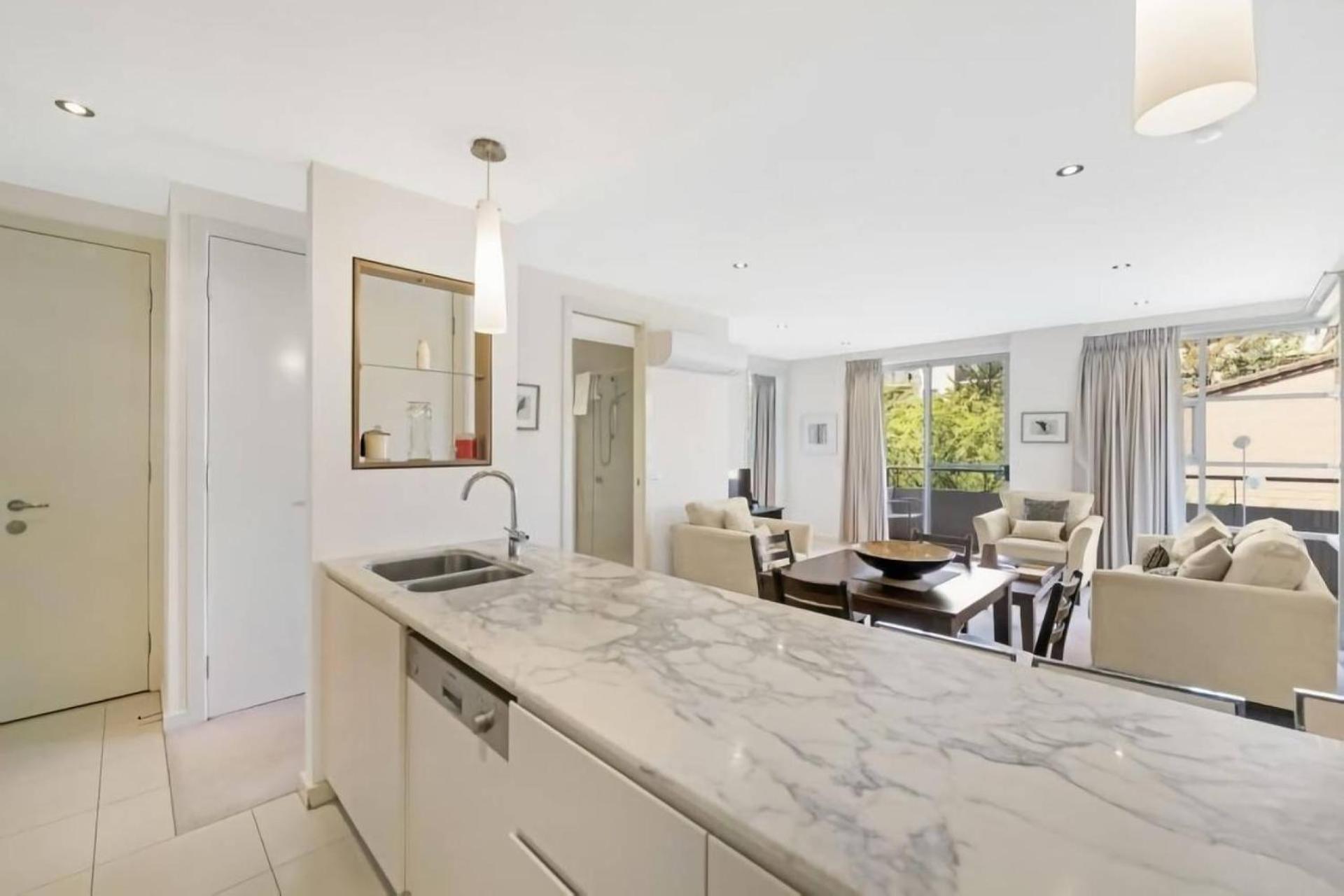 קנברה Trieste - Kingston Apartment מראה חיצוני תמונה