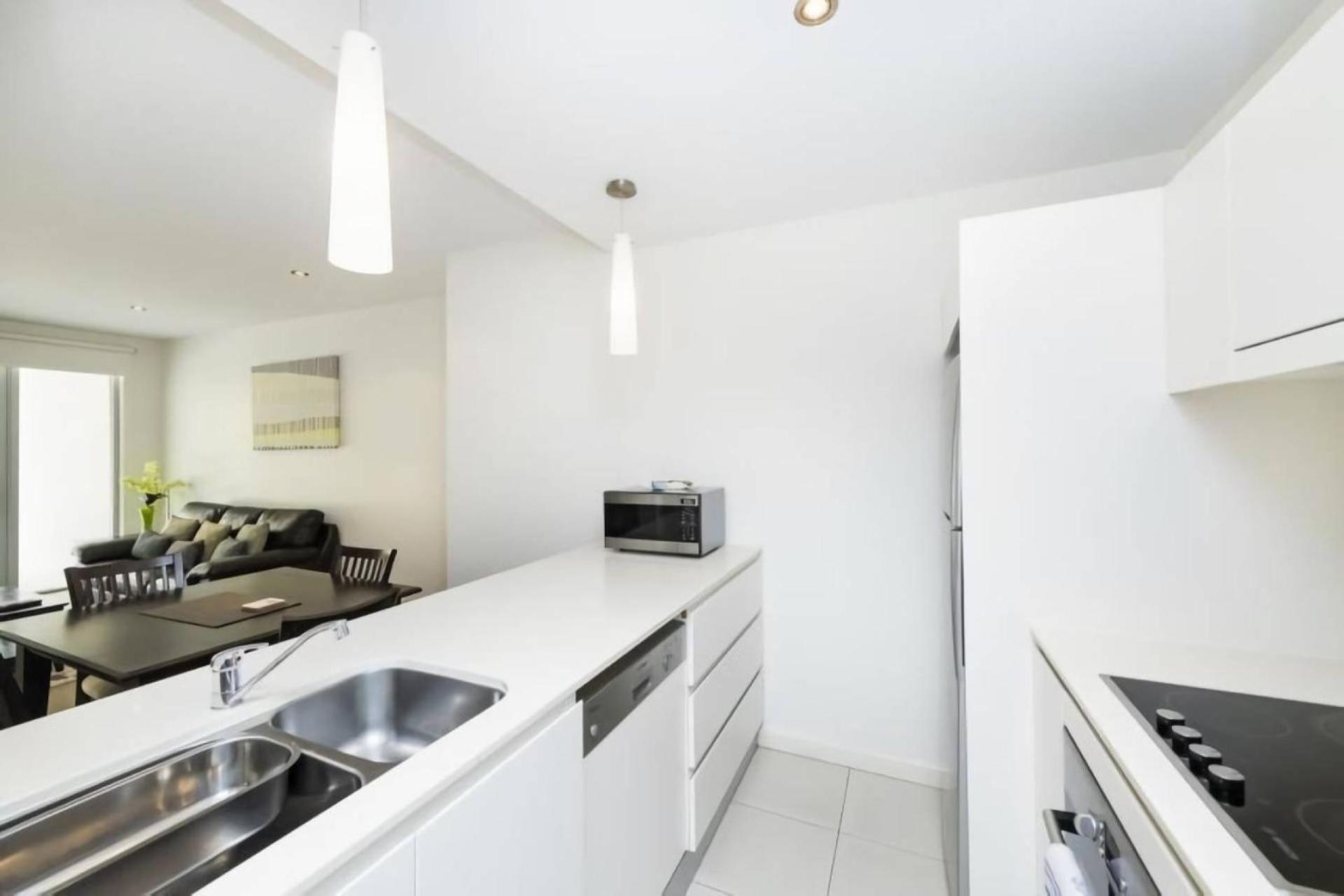 קנברה Trieste - Kingston Apartment מראה חיצוני תמונה